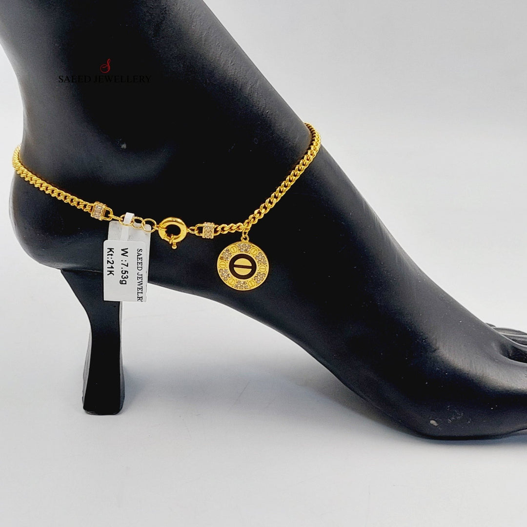 Is It Good to Wear Gold Anklets Daily? Benefits and Style Tips