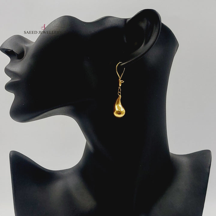 Plain Almond Earrings Made of 18K Gold by Saeed Jewelry 