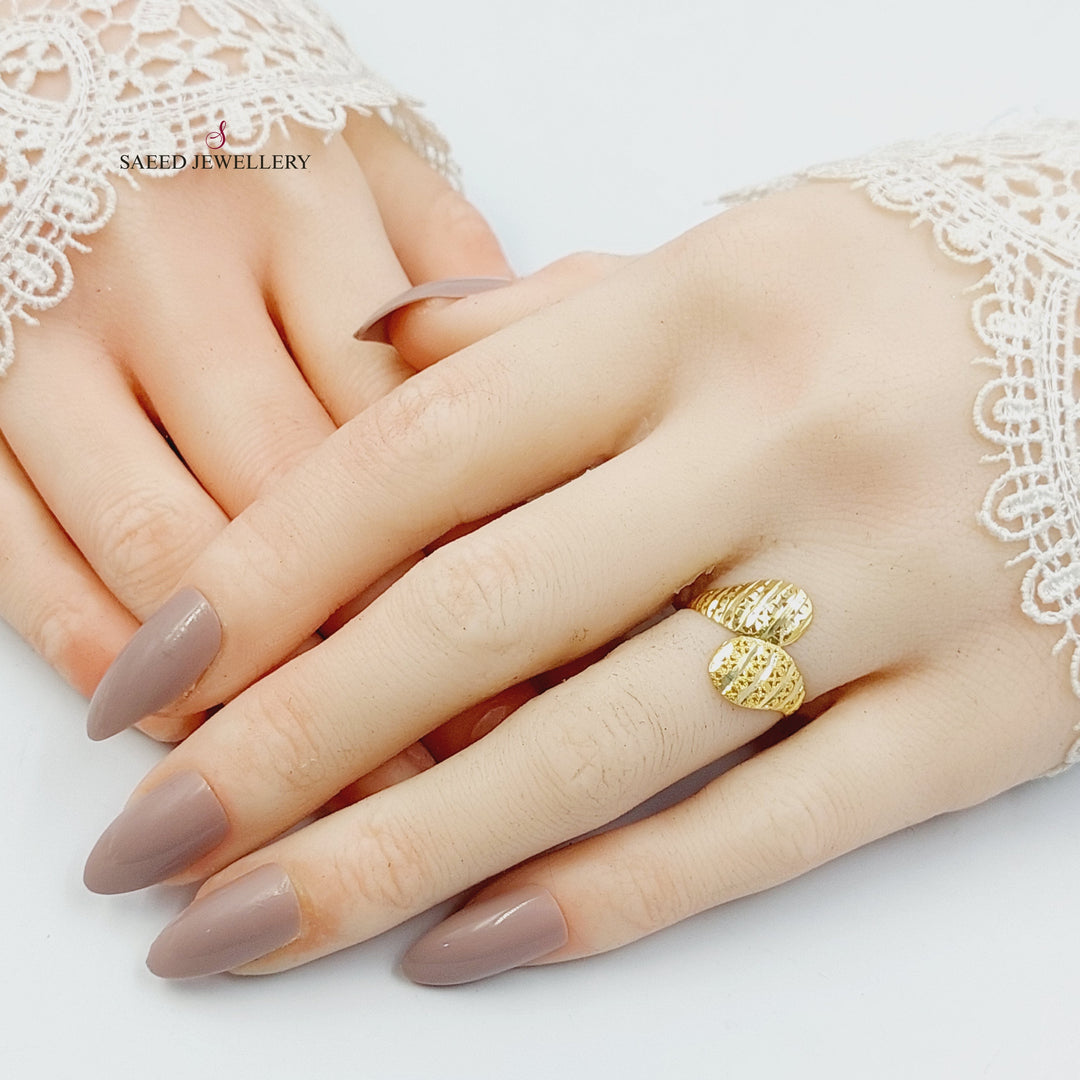 Engraved Ring Made of 18KK Gold by Saeed Jewelry 