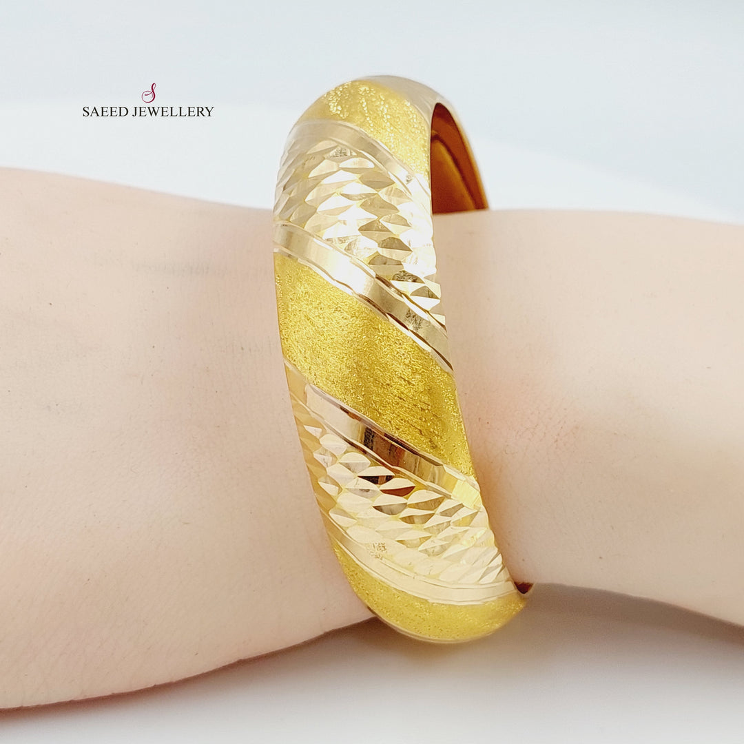 21K Gold Kontor Bangle by Saeed Jewelry - Image 3