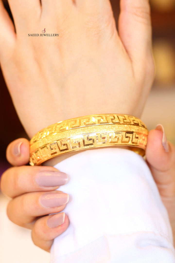 21K Gold Bold Bangle by Saeed Jewelry - Image 4