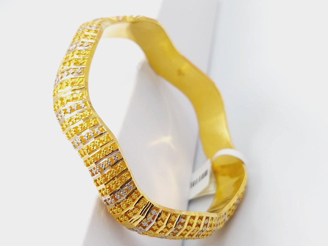 21K Gold Colored Kuwaiti Bangle by Saeed Jewelry - Image 2