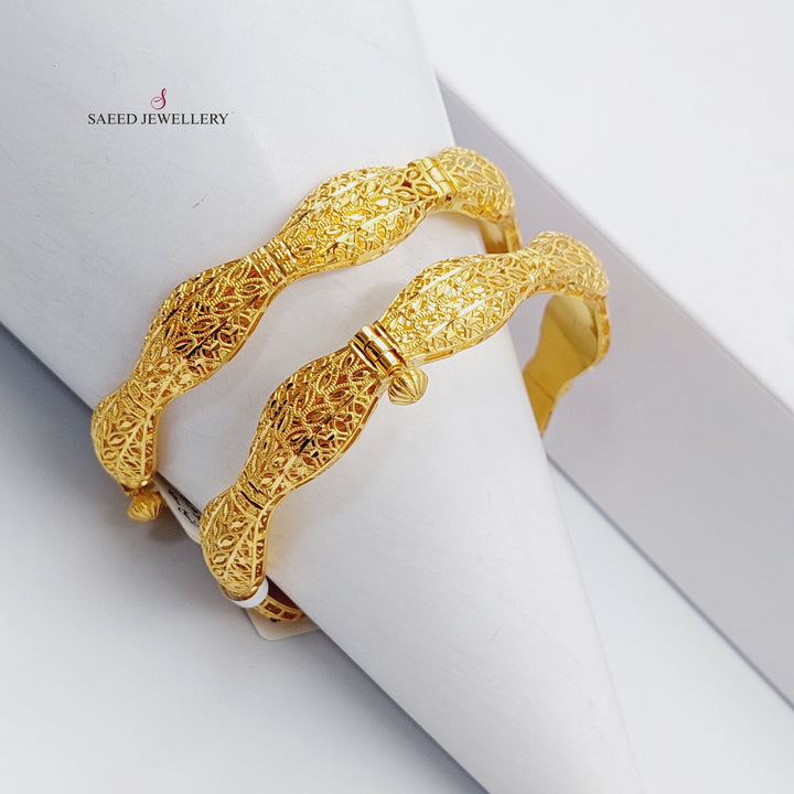 21K Gold Emirati Bangle Bracelet by Saeed Jewelry - Image 3