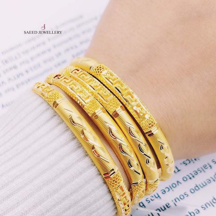 21K Gold Emirati Bangle by Saeed Jewelry - Image 3