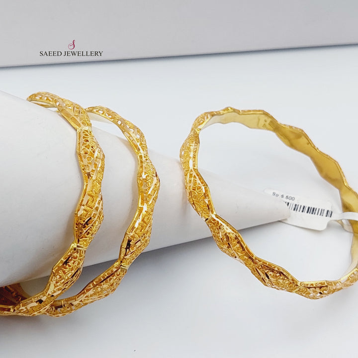 21K Gold Emirati Bangle by Saeed Jewelry - Image 4