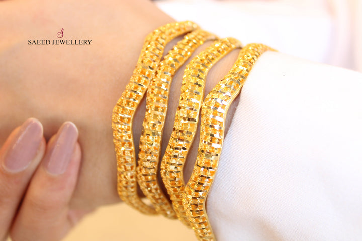 21K Gold Emirati Bangle by Saeed Jewelry - Image 5