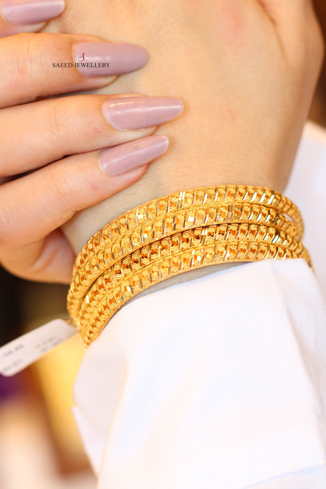 21K Gold Emirati Fancy Bangle by Saeed Jewelry - Image 2