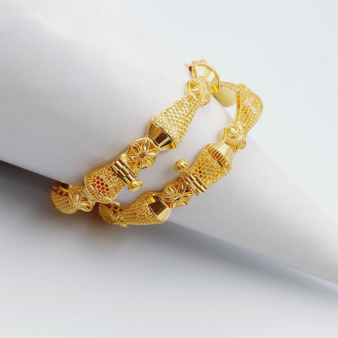 21K Gold Kuwaiti Bangle by Saeed Jewelry - Image 3