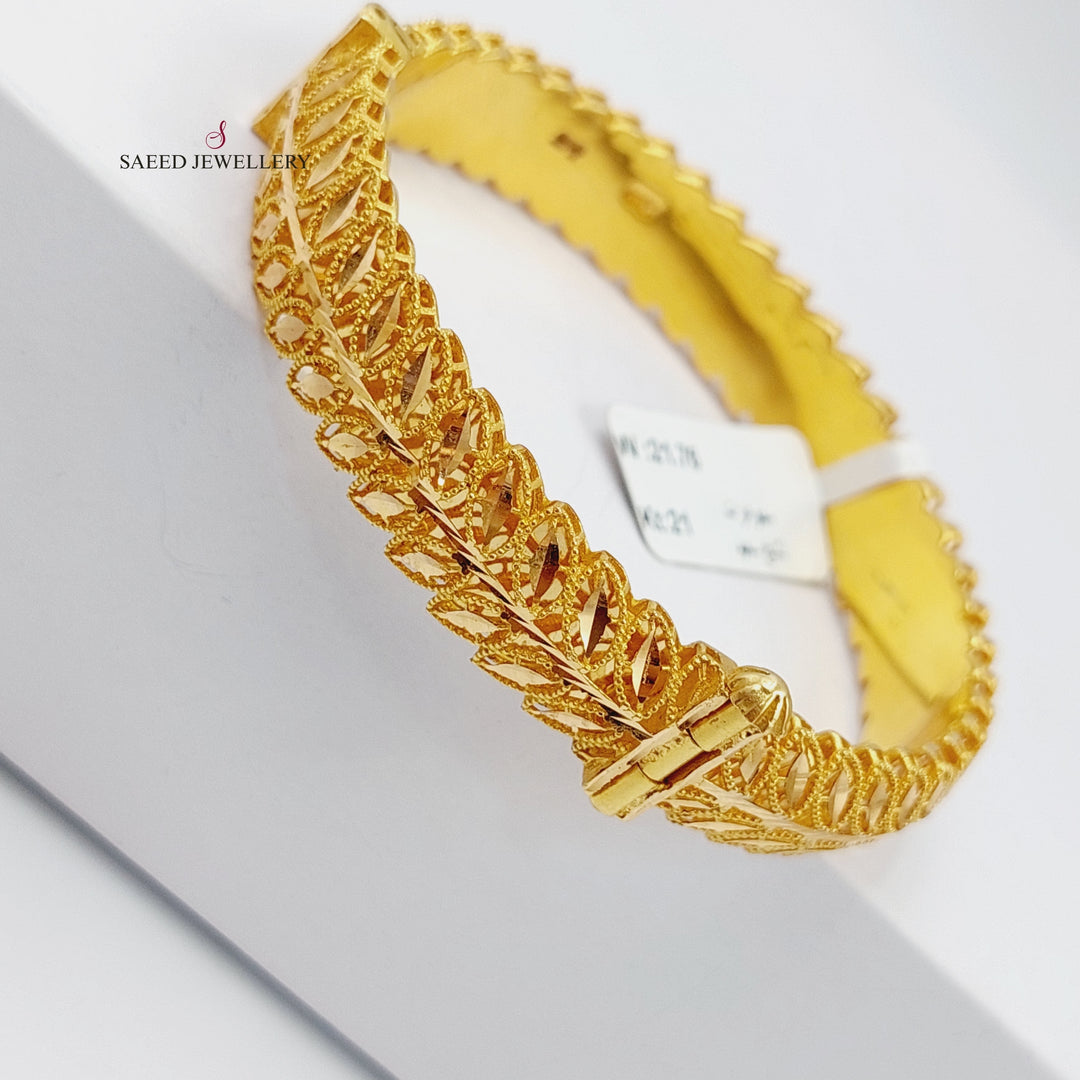 21K Gold Kuwaiti Bracelet by Saeed Jewelry - Image 3