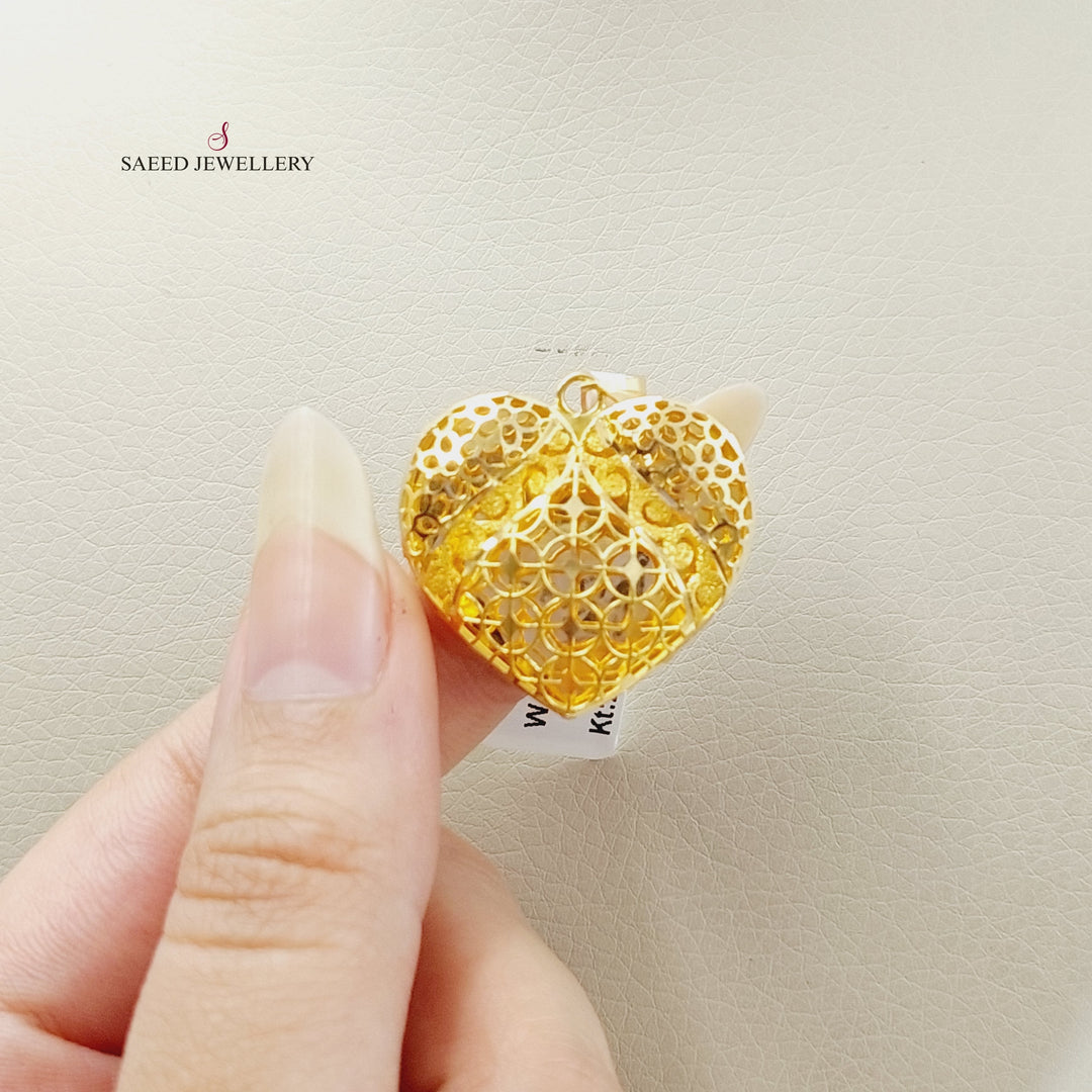 21K Gold Kuwaiti Heart Pendant by Saeed Jewelry - Image 3