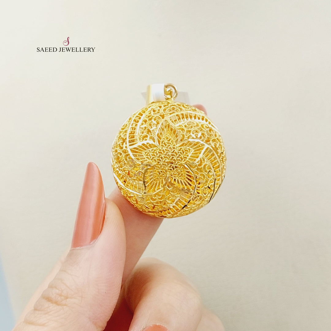 21K Gold Kuwaiti Pendant by Saeed Jewelry - Image 2