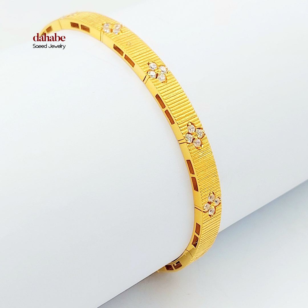 Zircon Studded Deluxe Bangle Bracelet Made of 21K Gold by Saeed Jewelry 