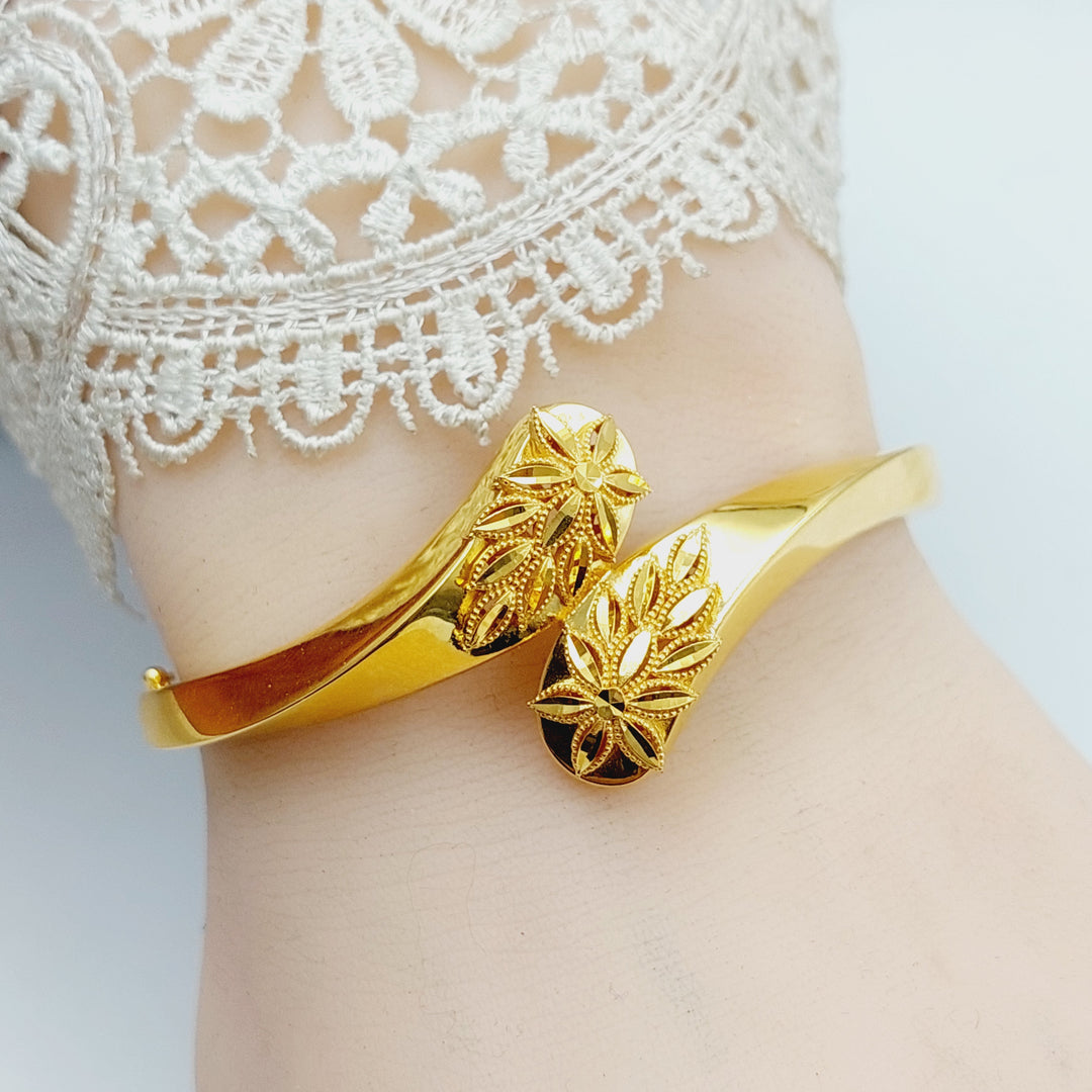 21K Gold Deluxe Leaf Bangle Bracelet by Saeed Jewelry - Image 5