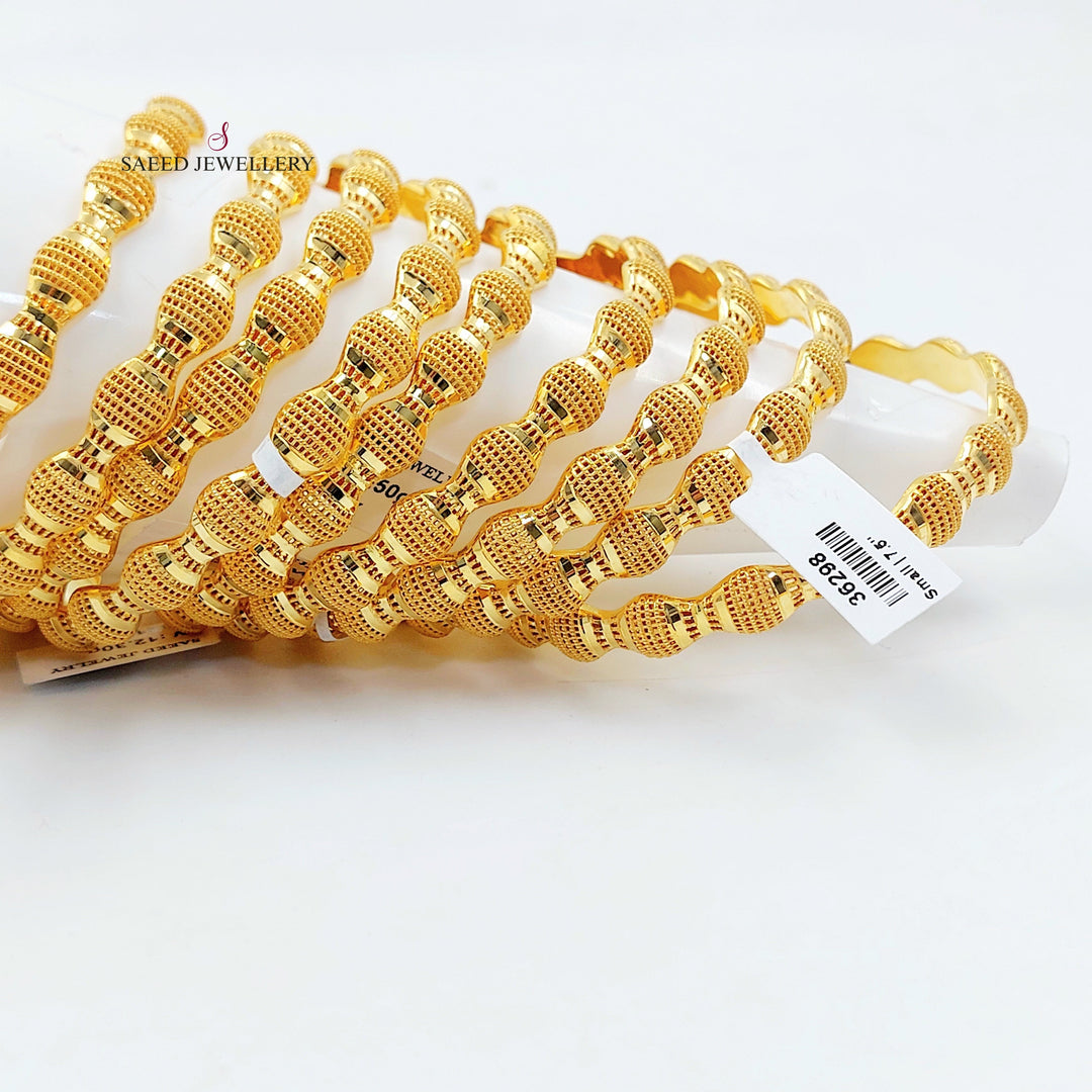 Deluxe Bahraini Bangle Made of 21K Gold by Saeed Jewelry 