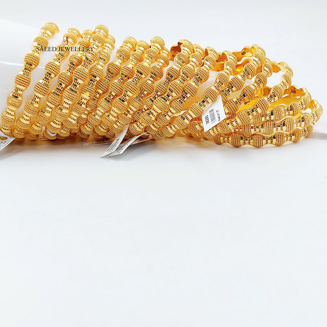 Deluxe Bahraini Bangle Made of 21K Gold by Saeed Jewelry 