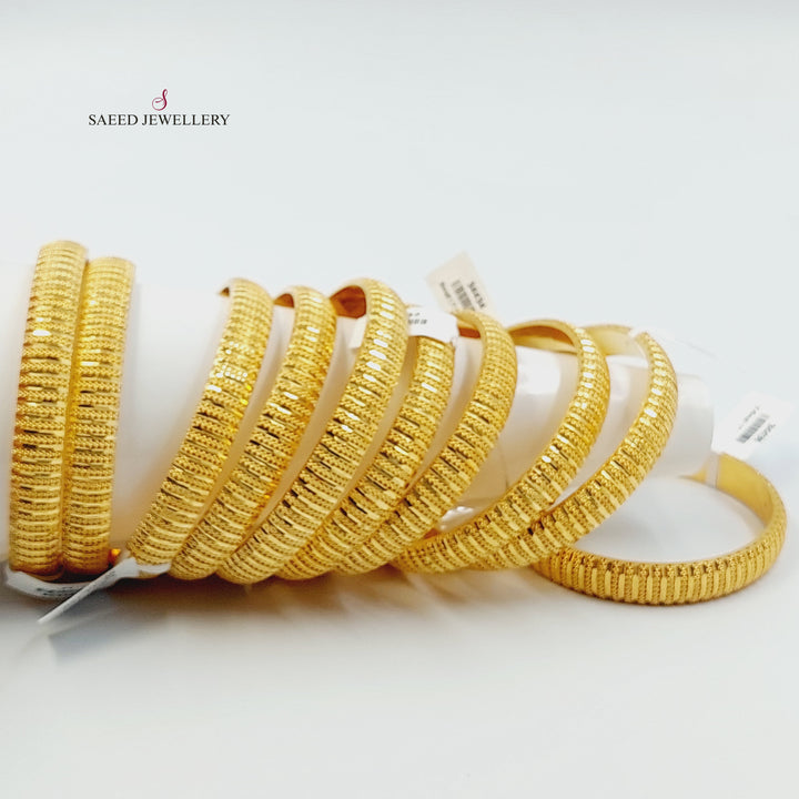 Deluxe Engraved Bangle Made of 21K Gold by Saeed Jewelry 