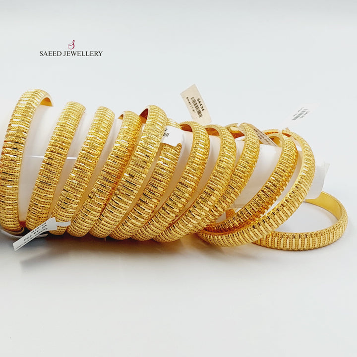 Deluxe Engraved Bangle Made of 21K Gold by Saeed Jewelry 