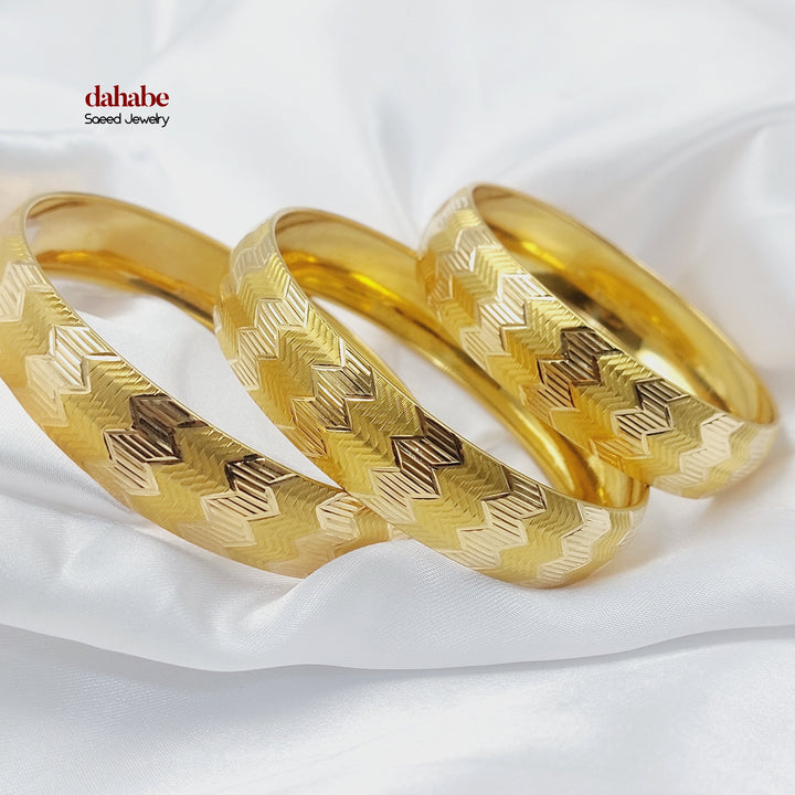 21K Gold Wide Chevron Bangle