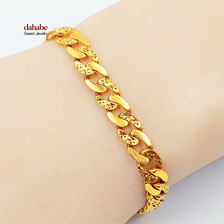 Cuban Links Bracelet Made of 21K Gold by Saeed Jewelry 