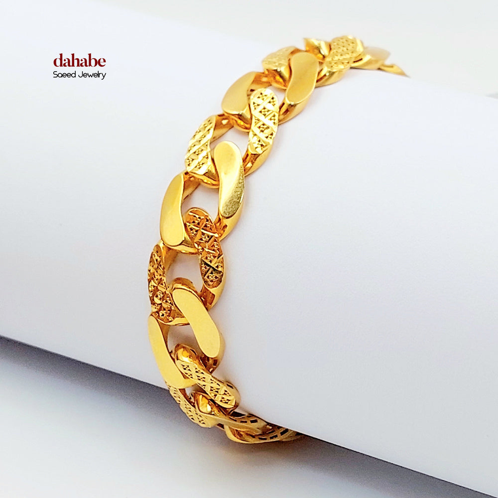 Cuban Links Bracelet Made of 21K Gold by Saeed Jewelry 