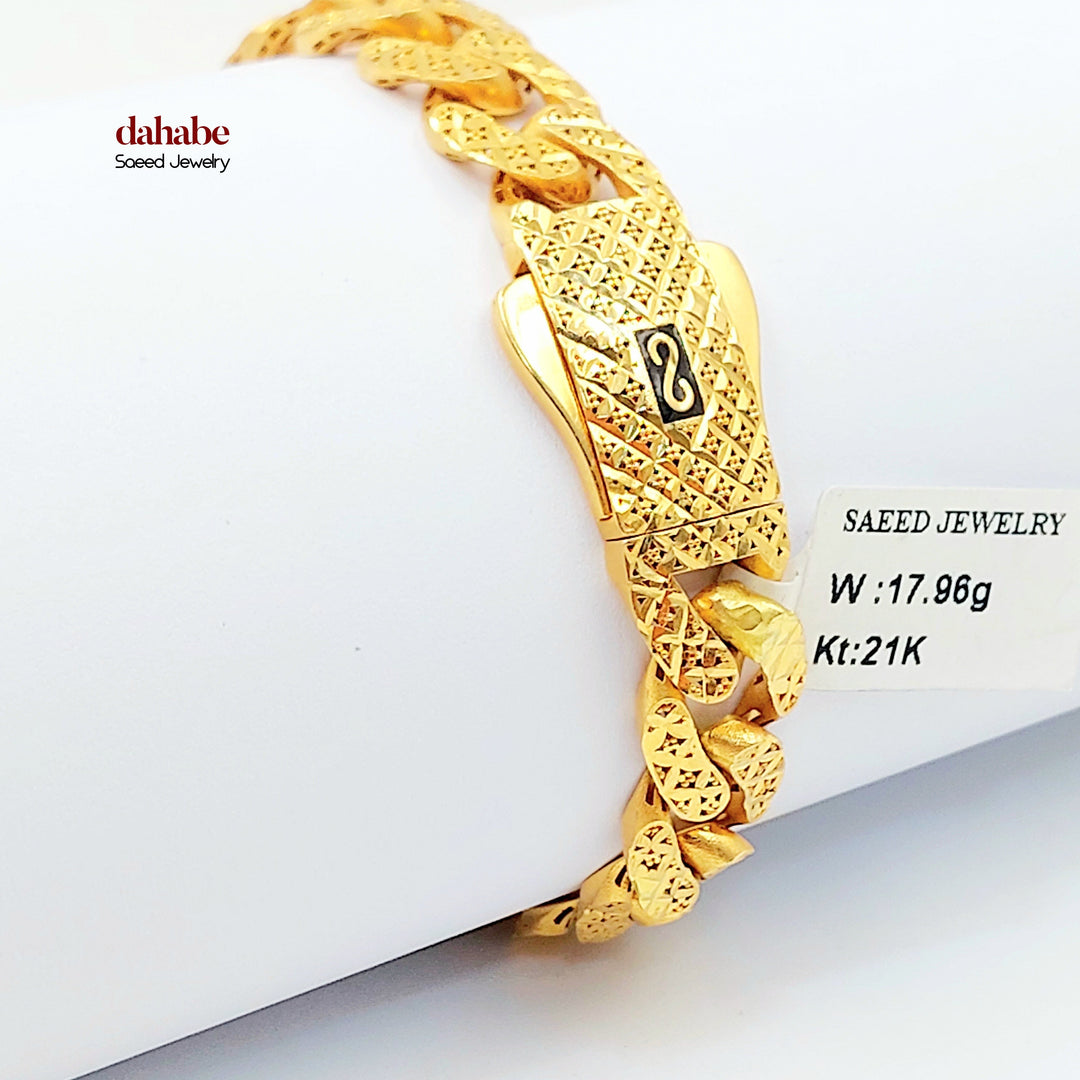 Cuban Links Bracelet Made of 21K Gold by Saeed Jewelry 