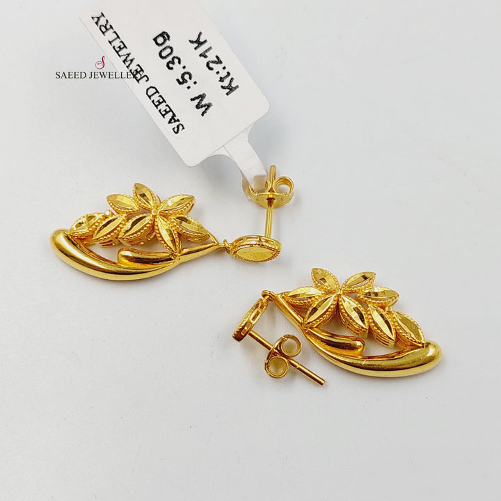 21K Gold Leaf Screw Earrings by Saeed Jewelry - Image 2