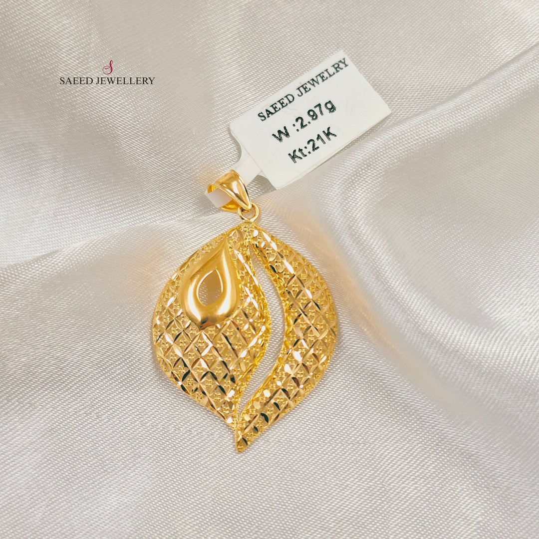 Deluxe Engraved Pendant Made of 21K Gold by Saeed Jewelry 
