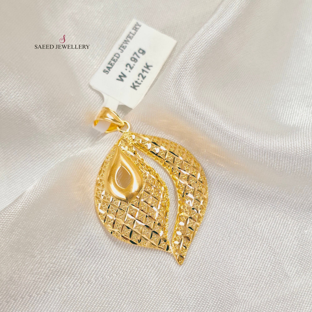 Deluxe Engraved Pendant Made of 21K Gold by Saeed Jewelry 