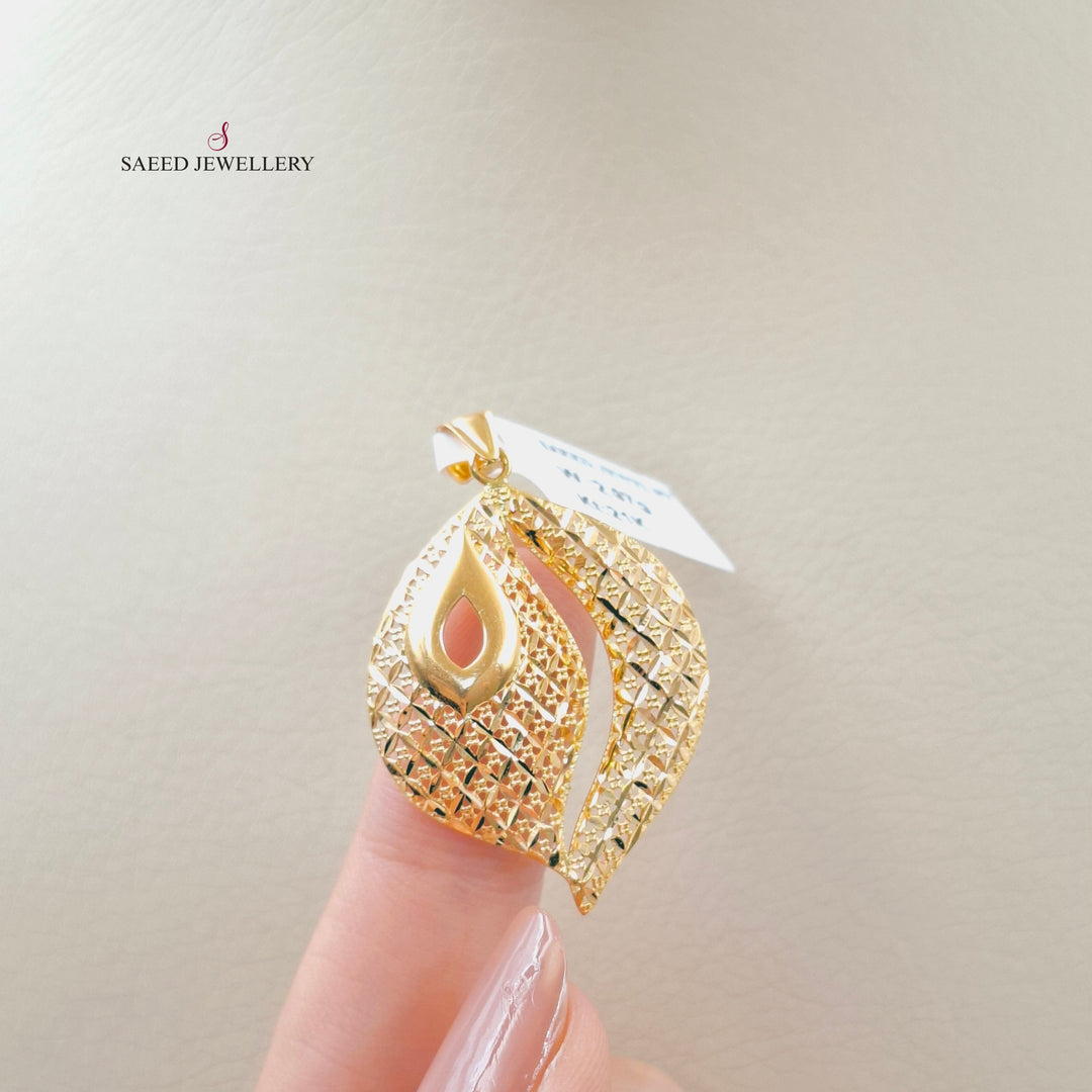 Deluxe Engraved Pendant Made of 21K Gold by Saeed Jewelry 