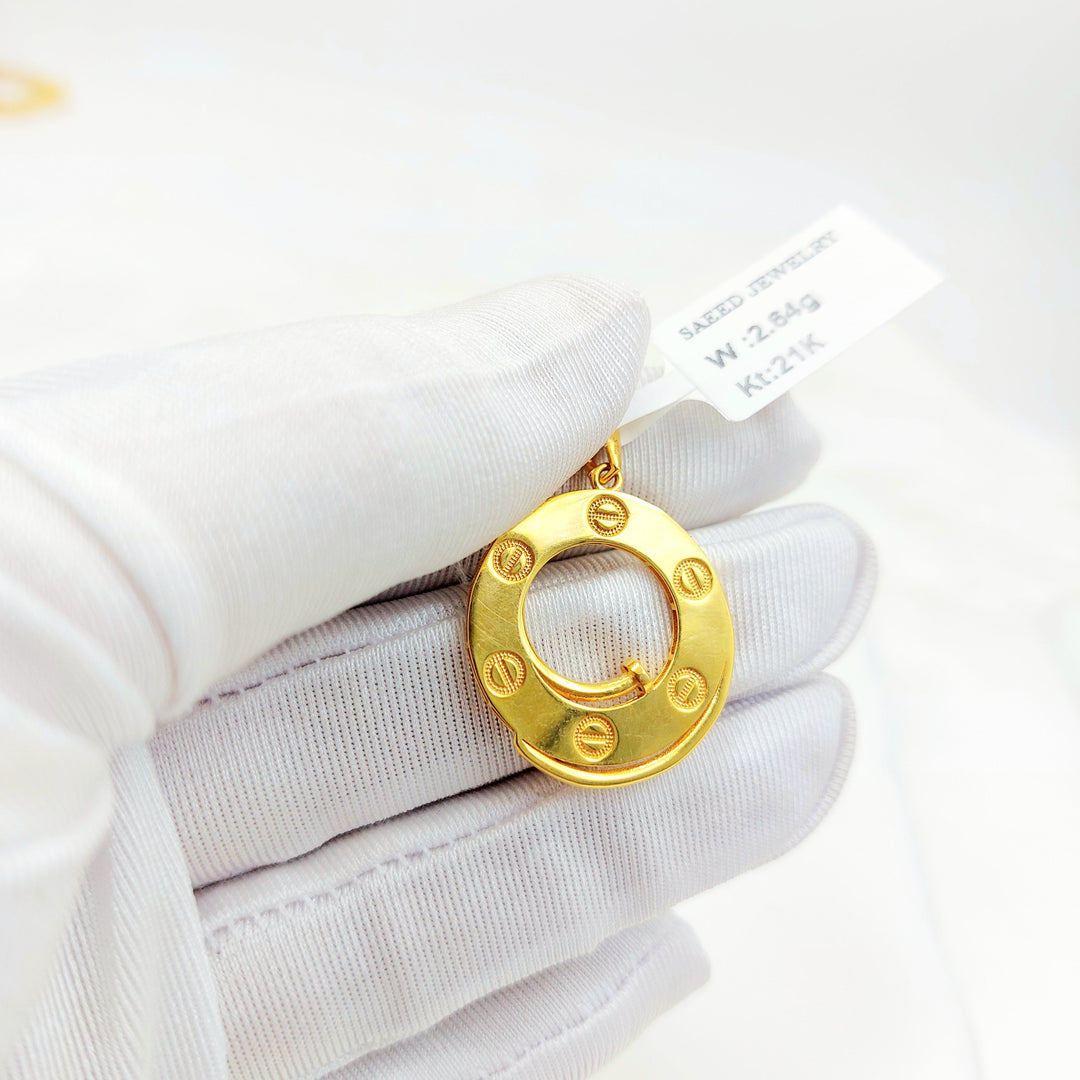 21K Gold Screw Motif Circle Pendant