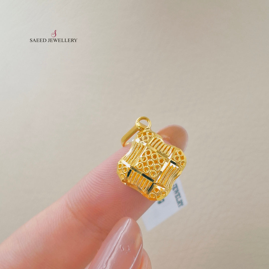 Light Kuwaiti Pendant Made of 21K Gold by Saeed Jewelry 