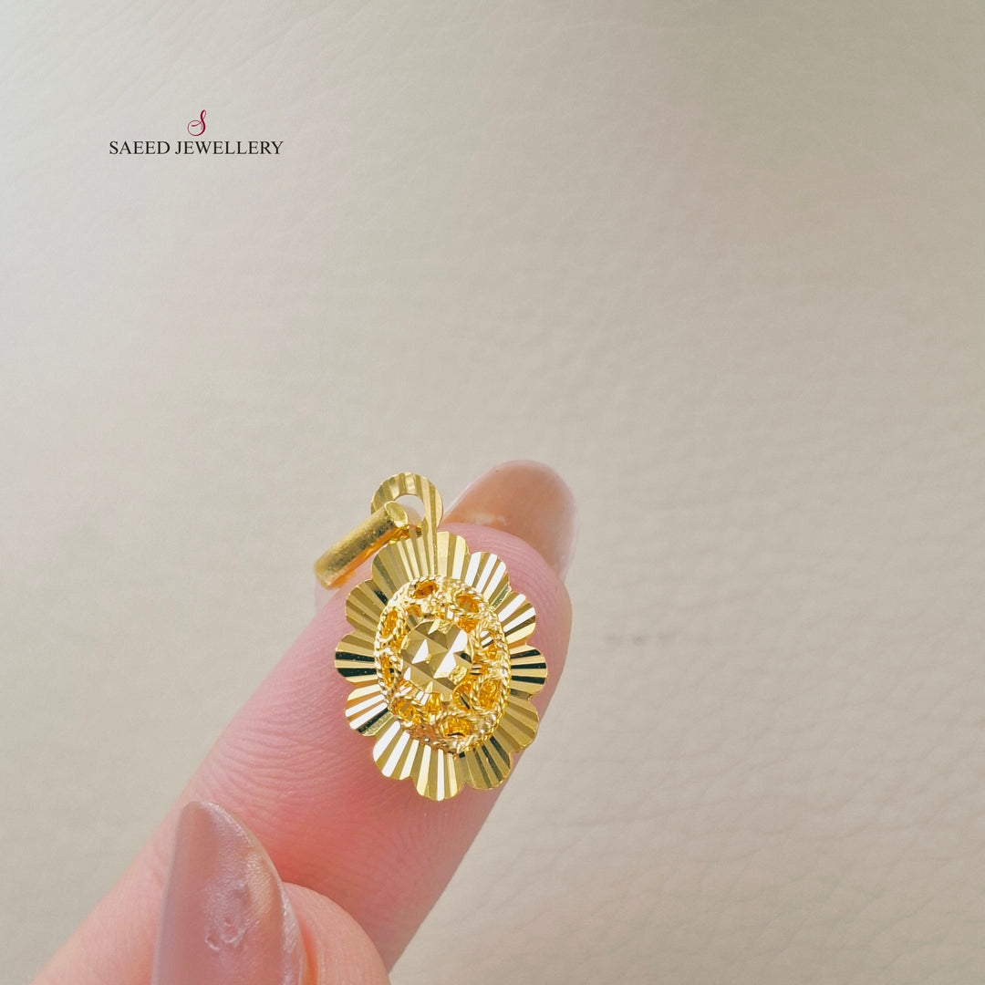 Light Kuwaiti Pendant Made of 21K Gold by Saeed Jewelry 