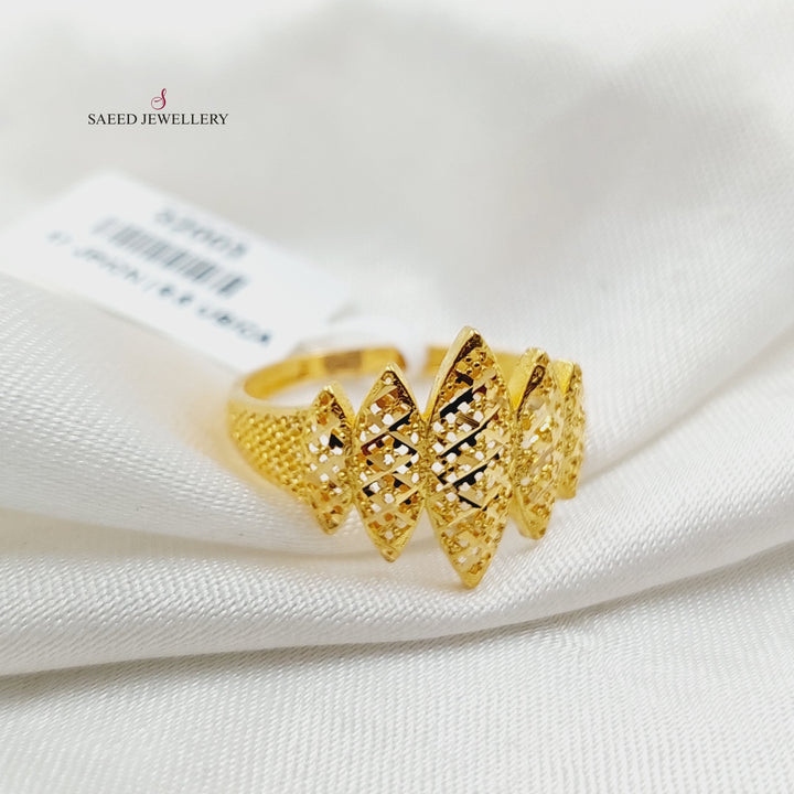 21K Gold Engraved Rhombus Ring by Saeed Jewelry - Image 3