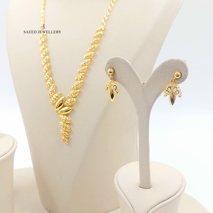 Plain Engraved Set Made of 21K Gold by Saeed Jewelry 