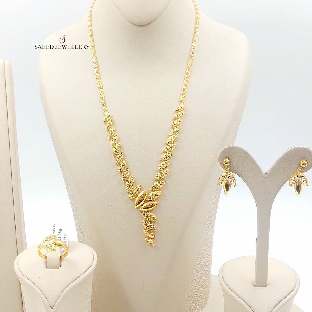Plain Engraved Set Made of 21K Gold by Saeed Jewelry 