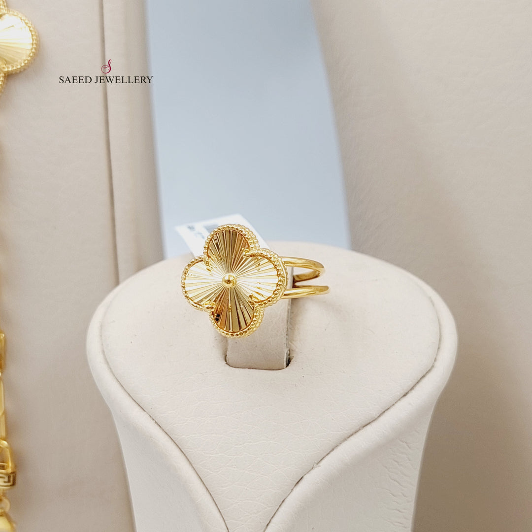 21K Gold Paperclip Clover Set by Saeed Jewelry - Image 3