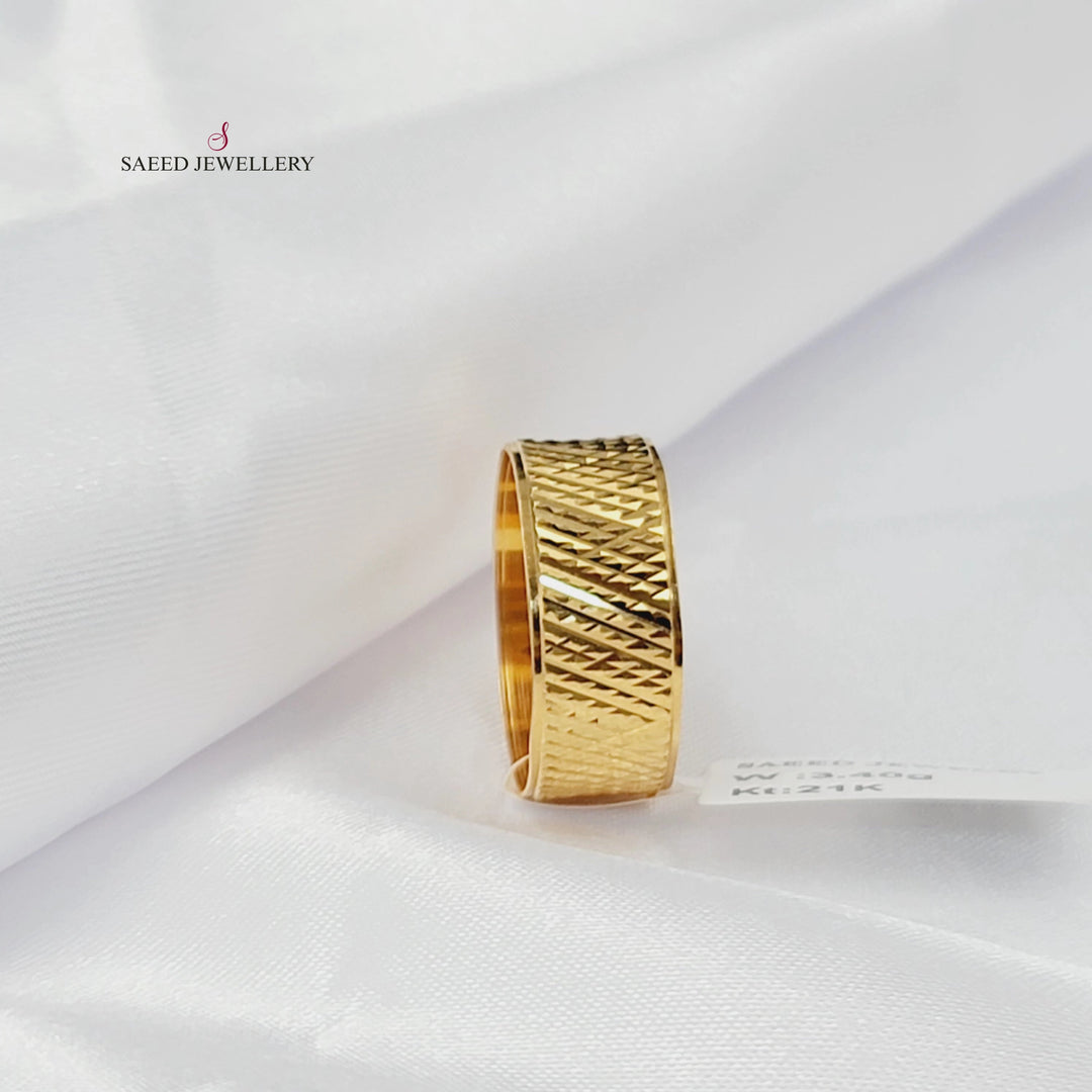 Engraved CNC Wedding Ring Made of 21K Gold by Saeed Jewelry 
