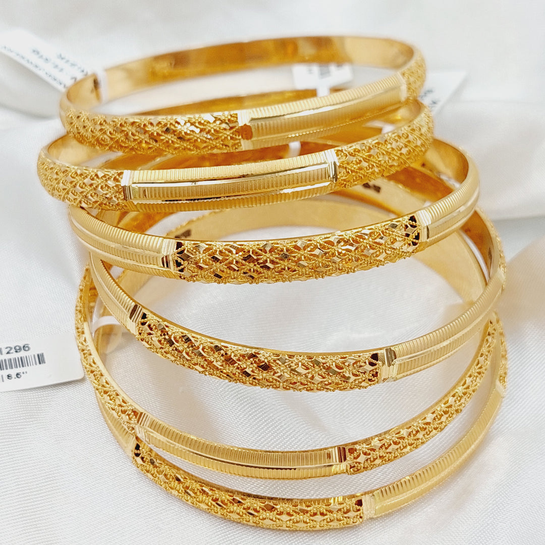 21K Gold Kuwaiti Bangle by Saeed Jewelry - Image 8