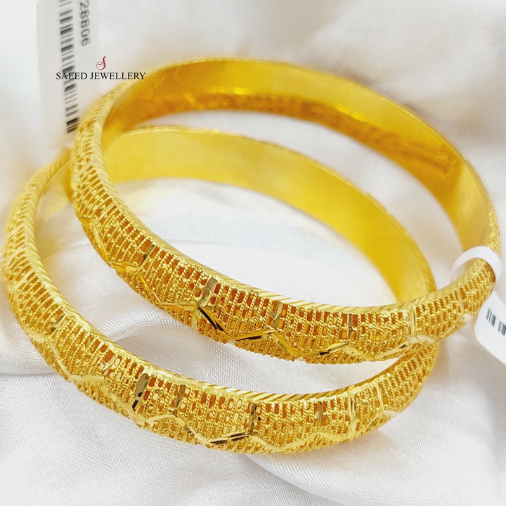 21K Gold Engraved Emirati Bangle by Saeed Jewelry - Image 4