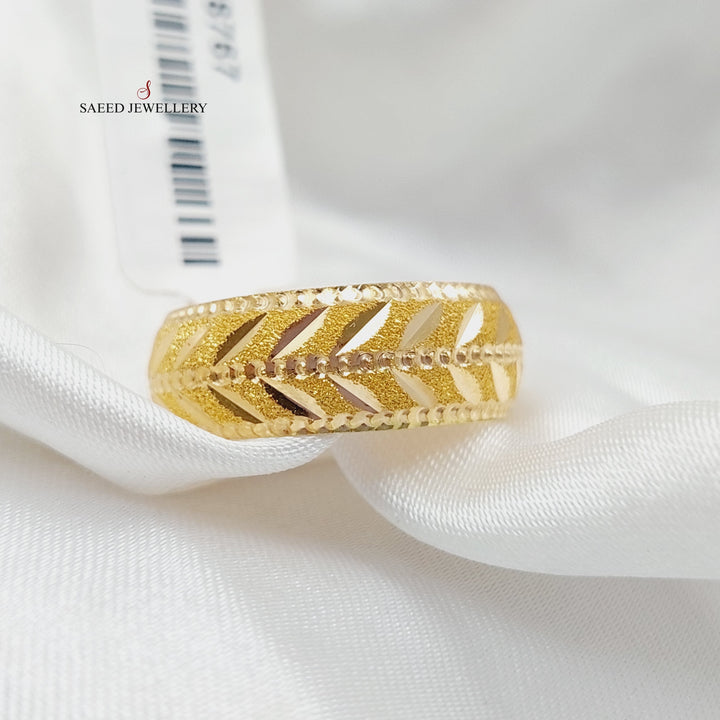21K Gold Engraved Leaf Wedding Ring by Saeed Jewelry - Image 3