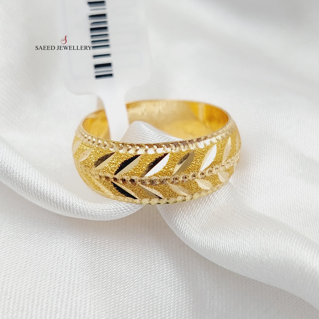 21K Gold Engraved Leaf Wedding Ring by Saeed Jewelry - Image 4