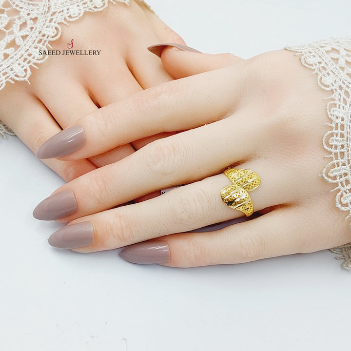 18K Gold Engraved Light Ring by Saeed Jewelry - Image 4