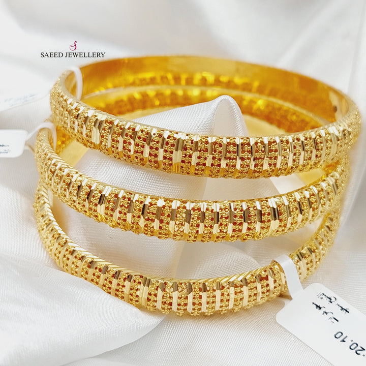 21K Gold Kuwaiti Bangle by Saeed Jewelry - Image 5