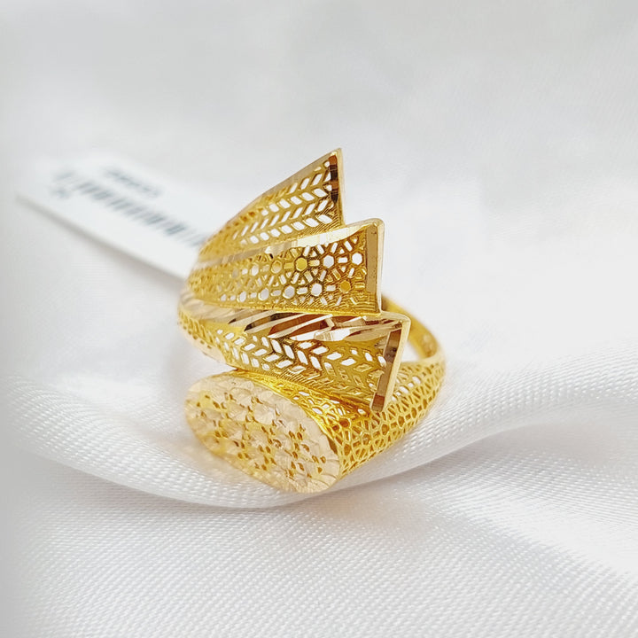 21K Gold Triangles Oval Ring by Saeed Jewelry - Image 6