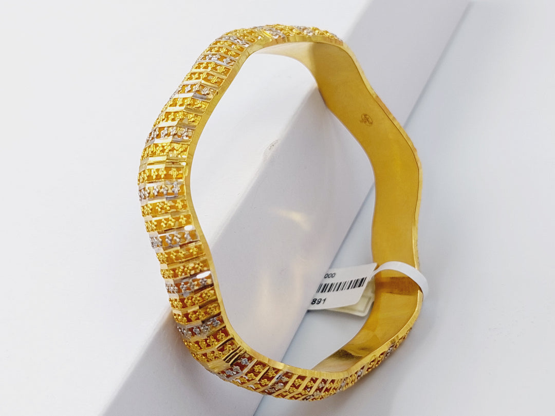21K Gold Colored Kuwaiti Bangle by Saeed Jewelry - Image 7