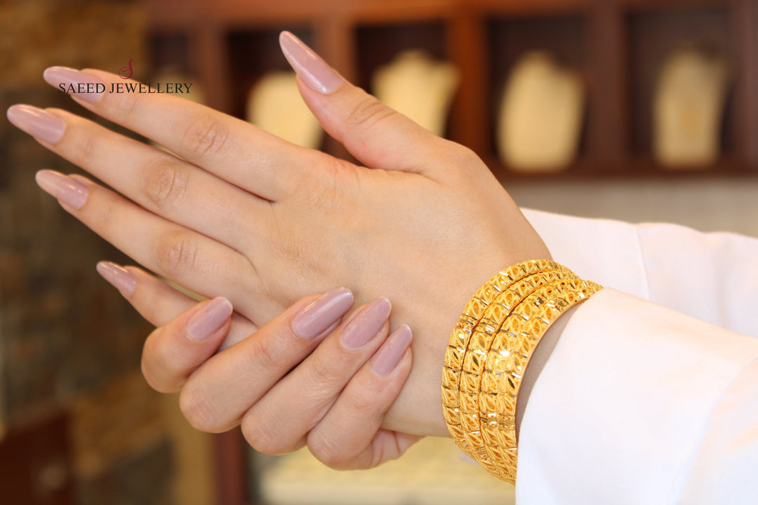 21K Gold Emirati Bangle by Saeed Jewelry - Image 7