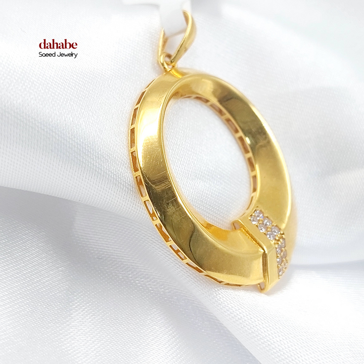 21K Gold Round Zircon Pendant
