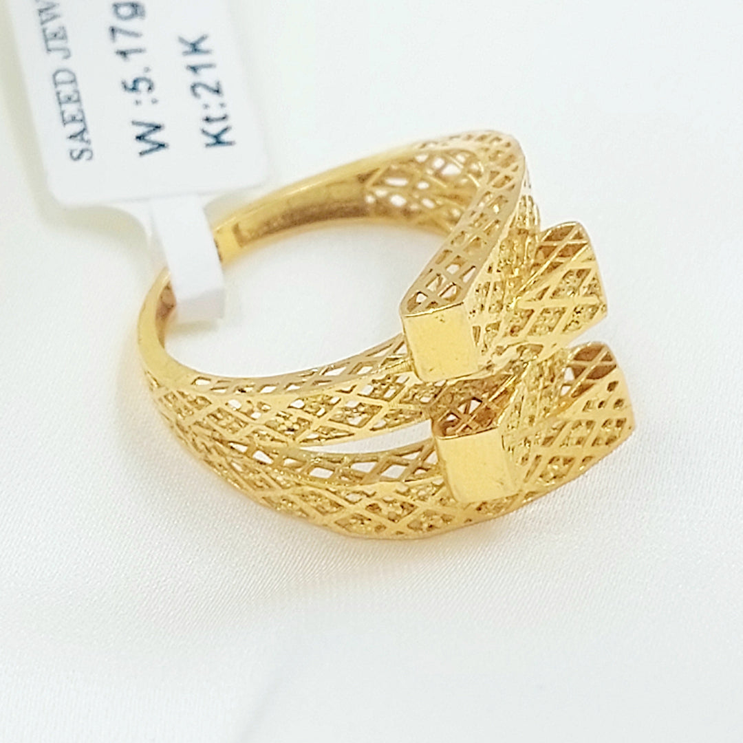 Two Ranges Pyramid Ring