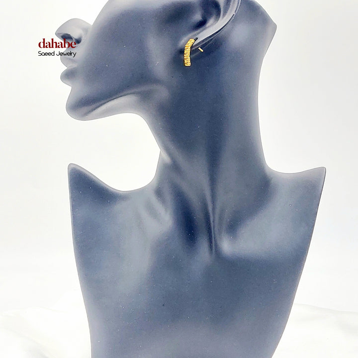 21K Gold Textured Bar Stud Earrings