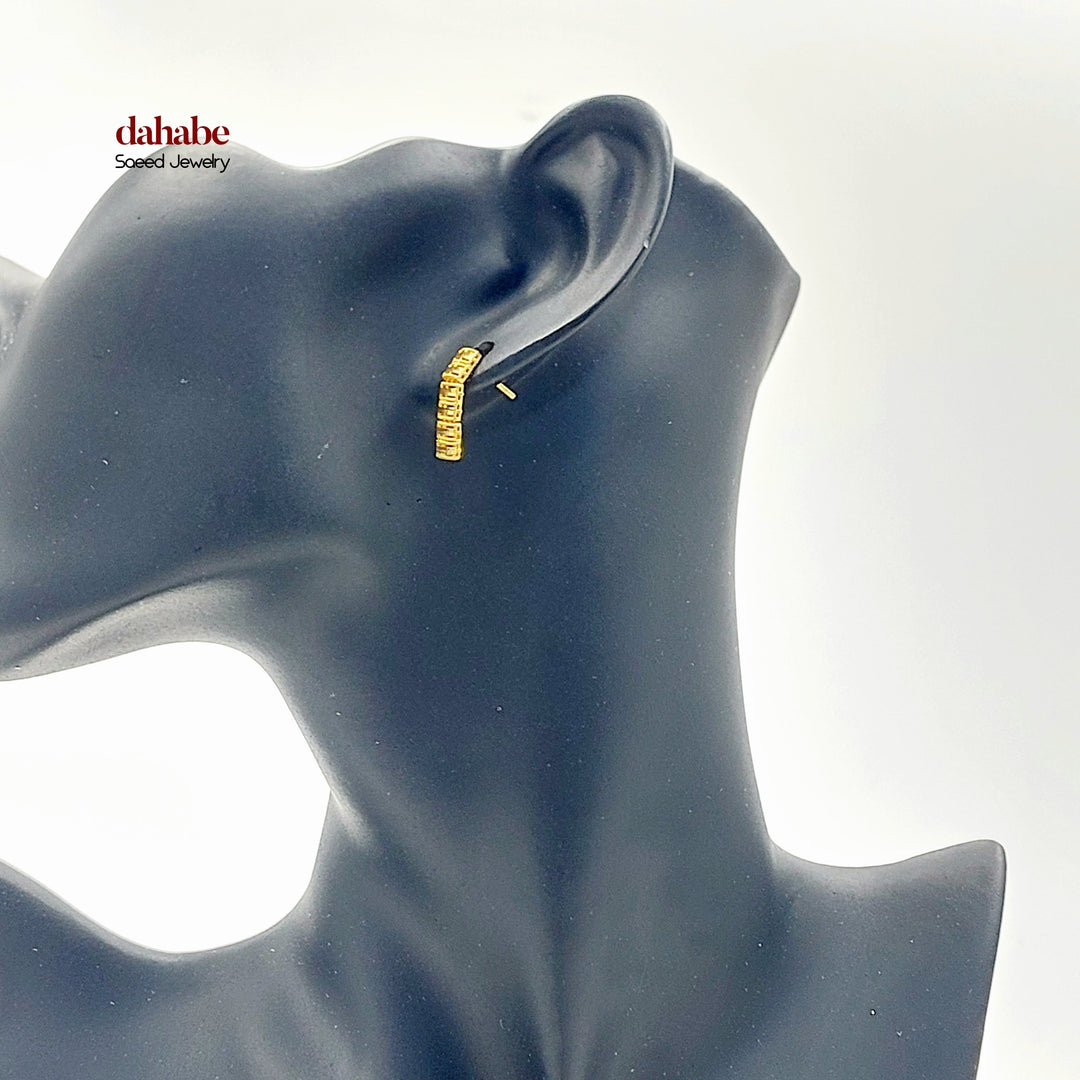 21K Gold Textured Bar Stud Earrings